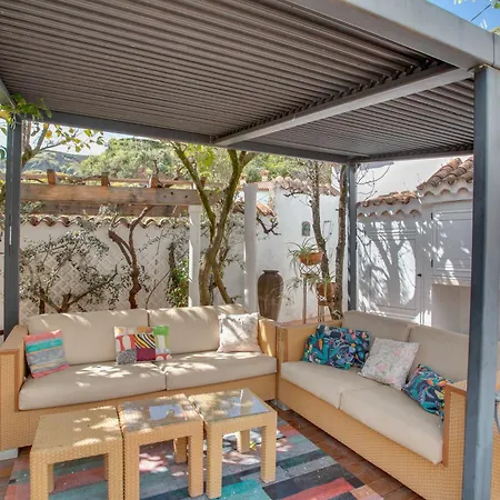 Estanco 14 * Vega de San Mateo